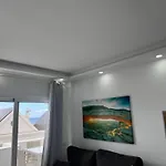 San Eugenio Stunning With Pool Tenerife Апартаменты
