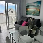 Апартаменты San Eugenio Stunning With Pool Tenerife *