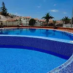 San Eugenio Stunning With Pool Tenerife Апартаменты