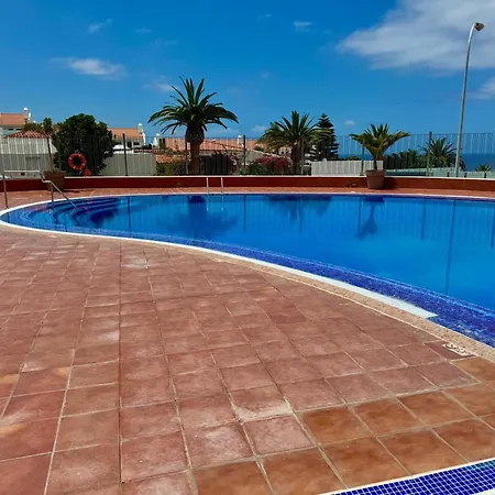 San Eugenio Stunning With Pool Tenerife Апартаменты *